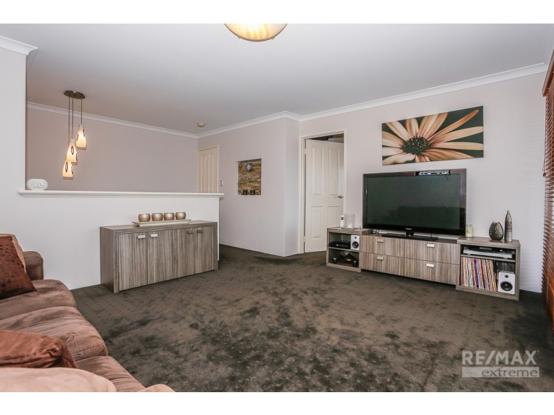 9 Seaspray Crescent, Jindalee WA 6036