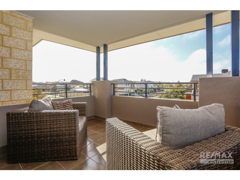 9 Seaspray Crescent, Jindalee WA 6036