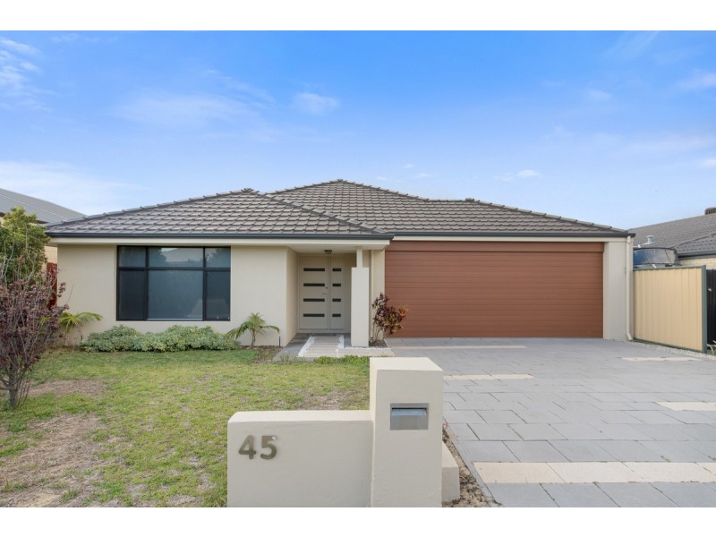 45 Blackwood Meander, Yanchep WA 6035