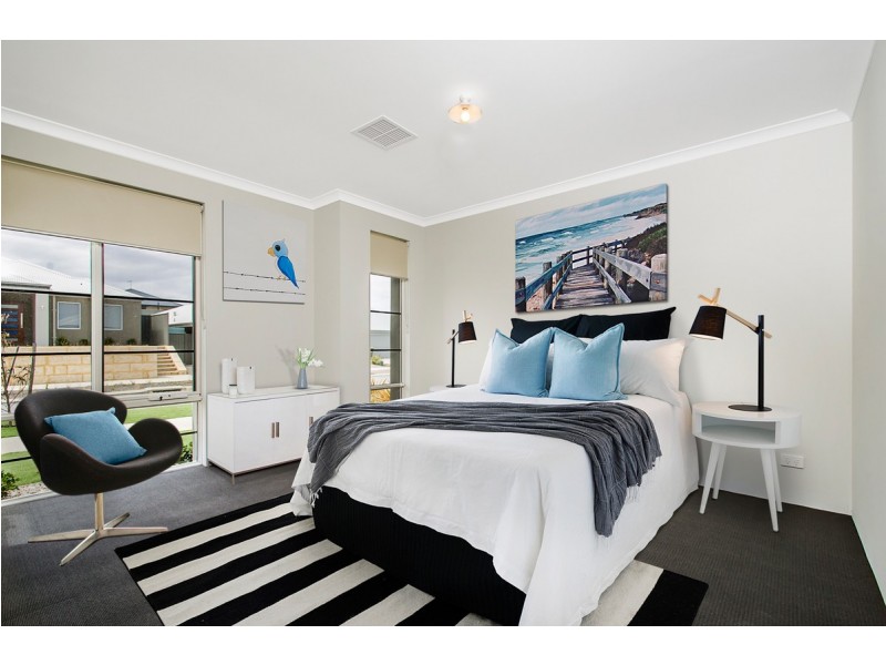 15 Fulvous Loop, Eglinton WA 6034