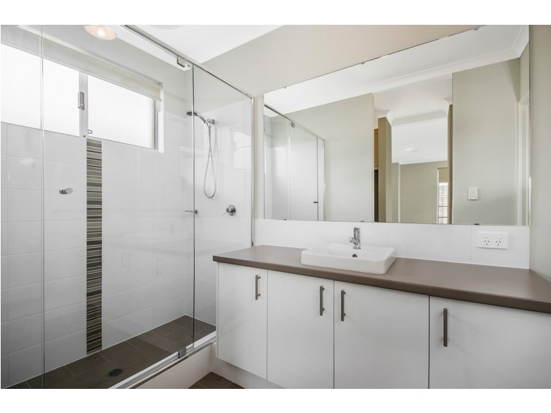 15 Fulvous Loop, Eglinton WA 6034