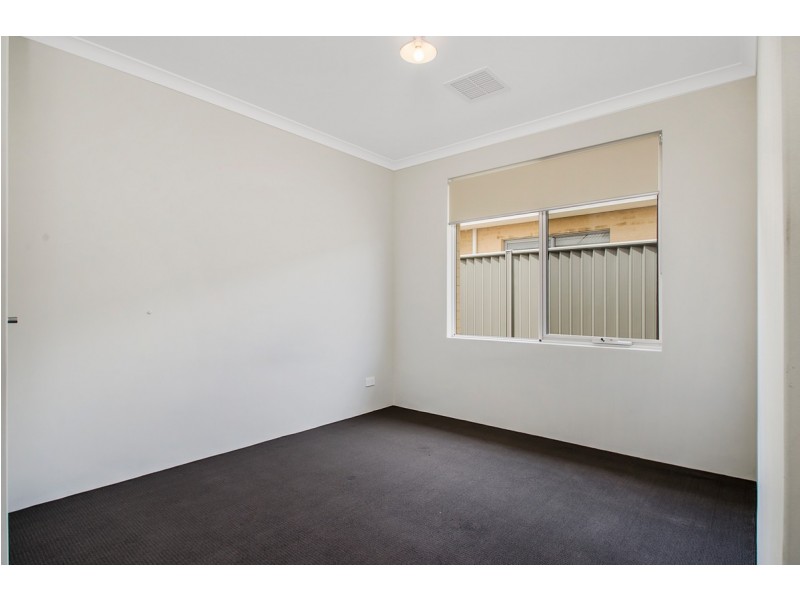 15 Fulvous Loop, Eglinton WA 6034