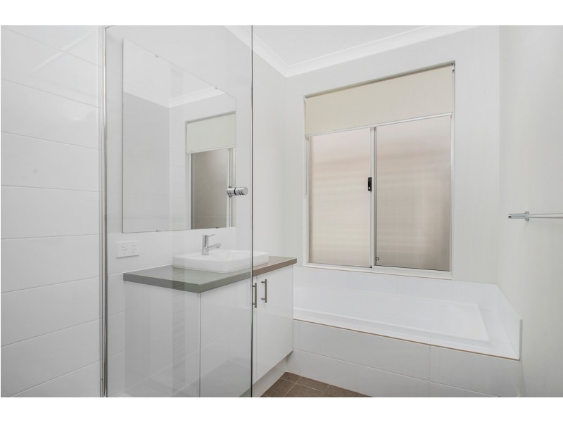 15 Fulvous Loop, Eglinton WA 6034