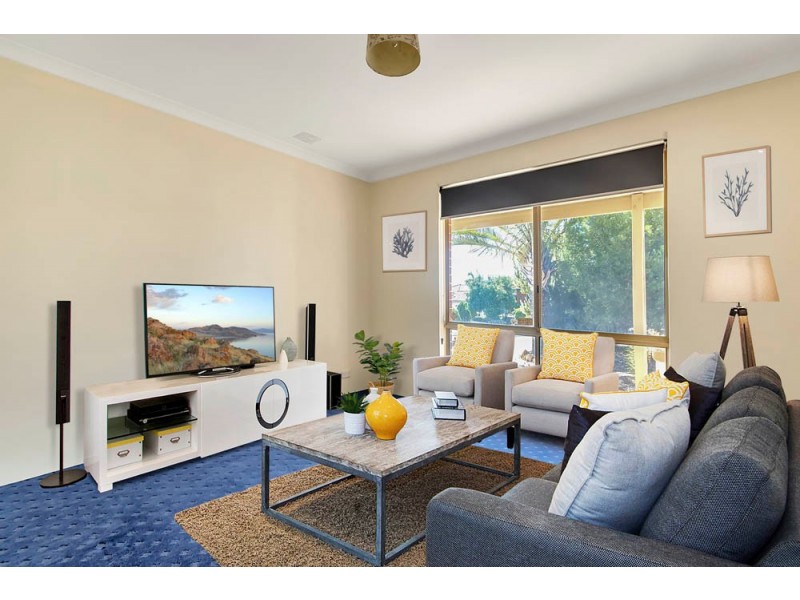 16 Sandon Elbow, Merriwa WA 6030