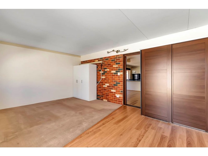 16 Sandon Elbow, Merriwa WA 6030