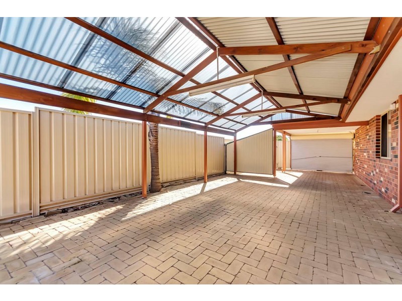 16 Sandon Elbow, Merriwa WA 6030