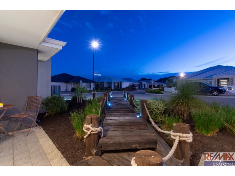 2 Flyer Street, Yanchep WA 6035