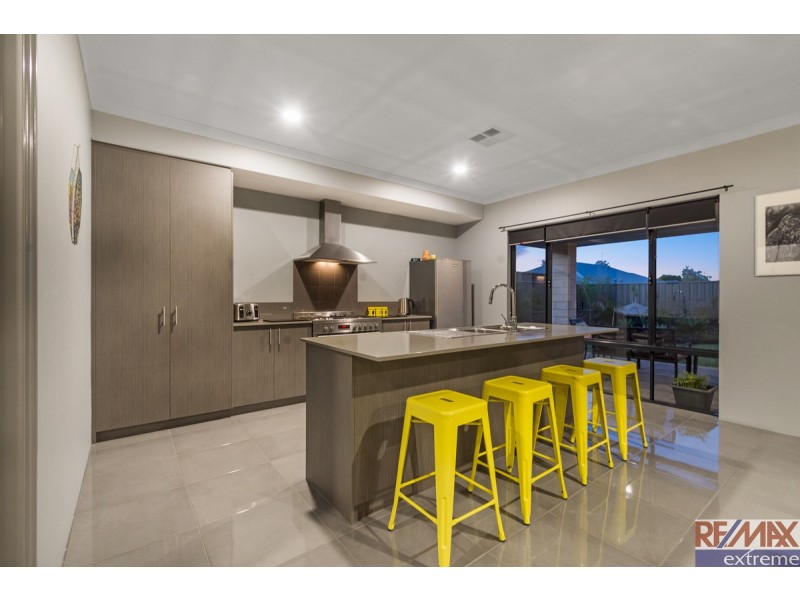 2 Flyer Street, Yanchep WA 6035