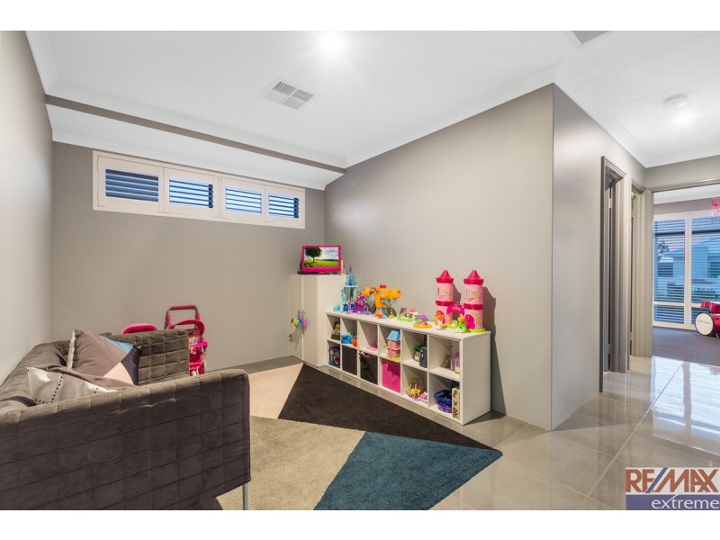 2 Flyer Street, Yanchep WA 6035