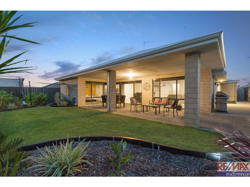2 Flyer Street, Yanchep WA 6035