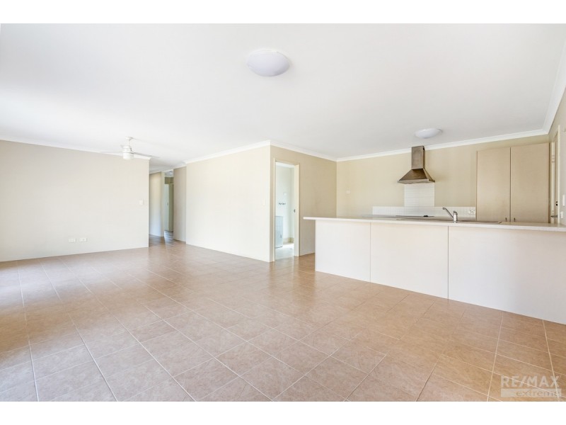 28 Ravensbourne Street, Yanchep WA 6035