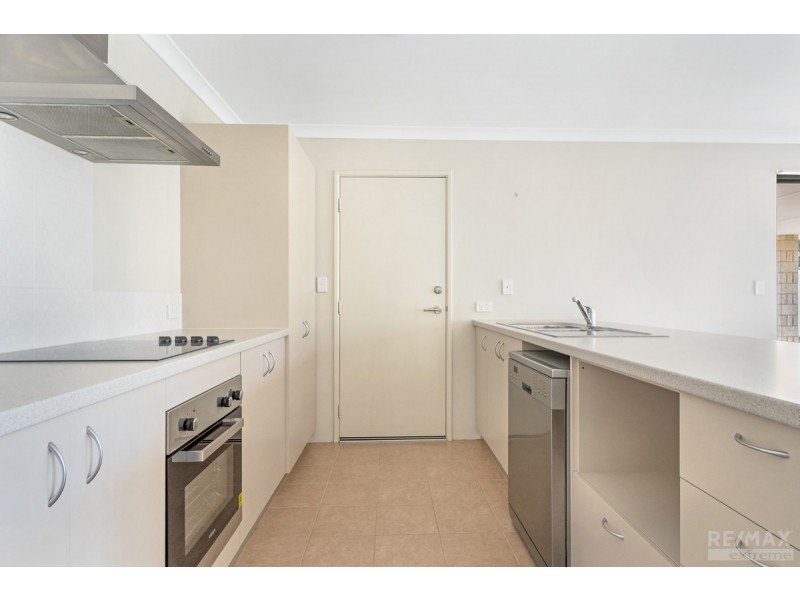 28 Ravensbourne Street, Yanchep WA 6035