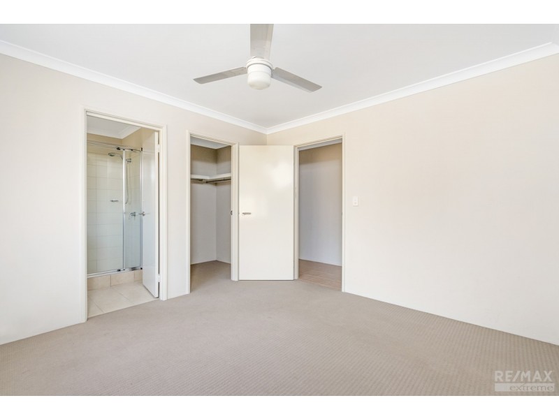 28 Ravensbourne Street, Yanchep WA 6035