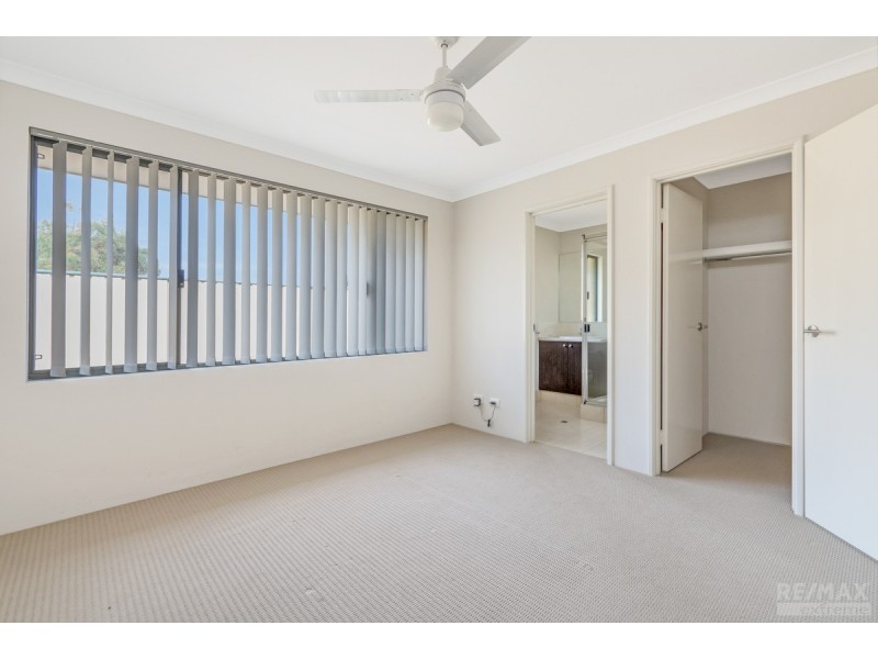 28 Ravensbourne Street, Yanchep WA 6035