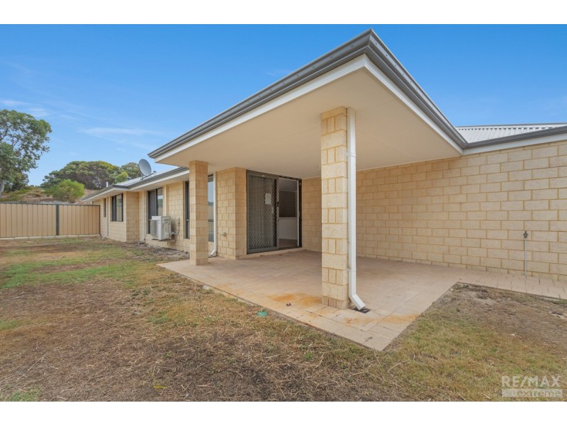 28 Ravensbourne Street, Yanchep WA 6035