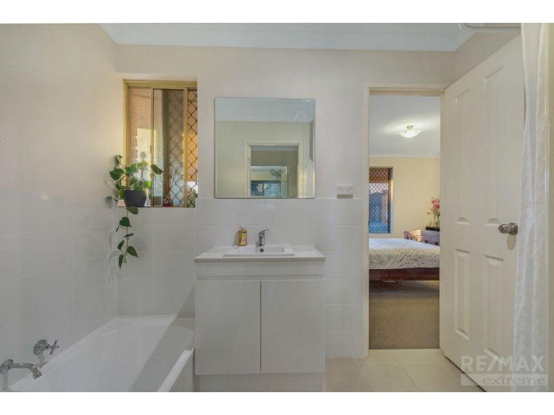 20 Hyland Crescent, Clarkson WA 6030