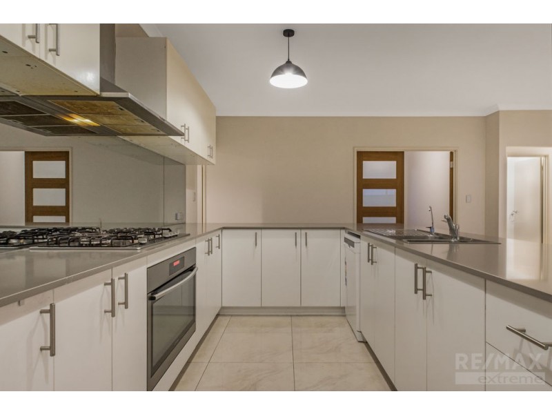 18 Myrlea Trail, Alkimos WA 6038