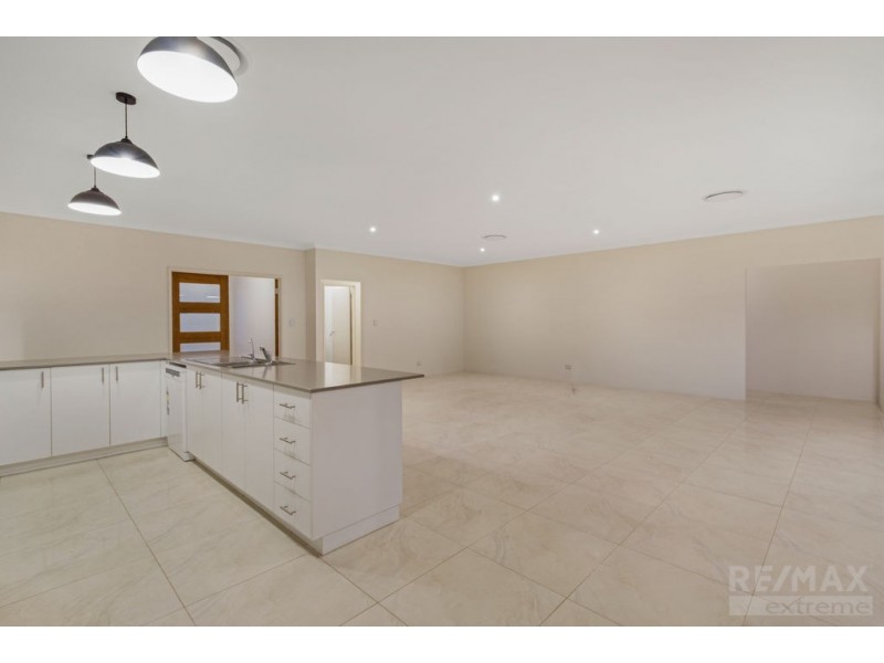 18 Myrlea Trail, Alkimos WA 6038