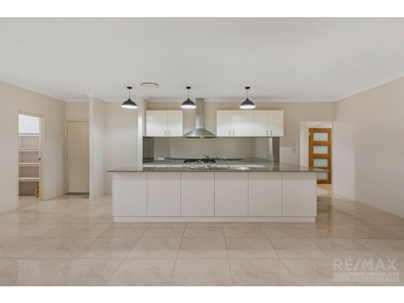 18 Myrlea Trail, Alkimos WA 6038