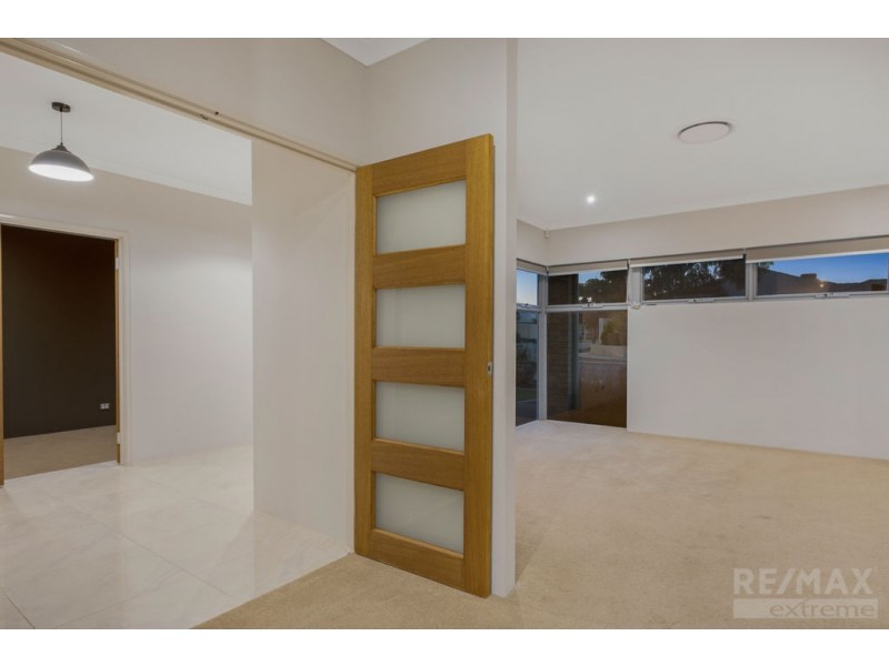 18 Myrlea Trail, Alkimos WA 6038