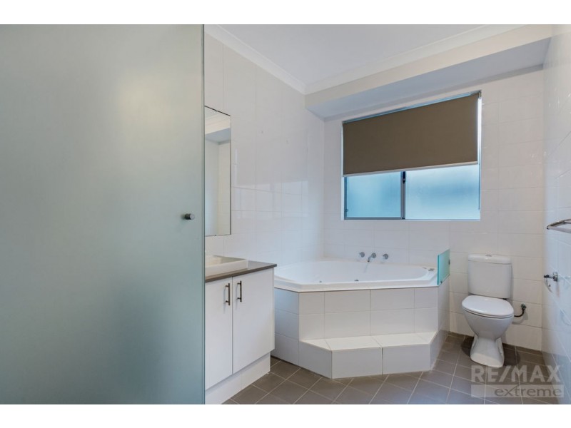 18 Myrlea Trail, Alkimos WA 6038