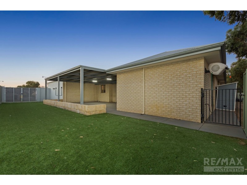 18 Myrlea Trail, Alkimos WA 6038