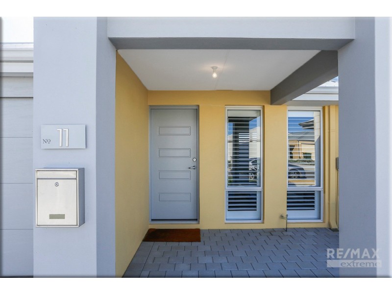 11 Everingham Street, Clarkson WA 6030