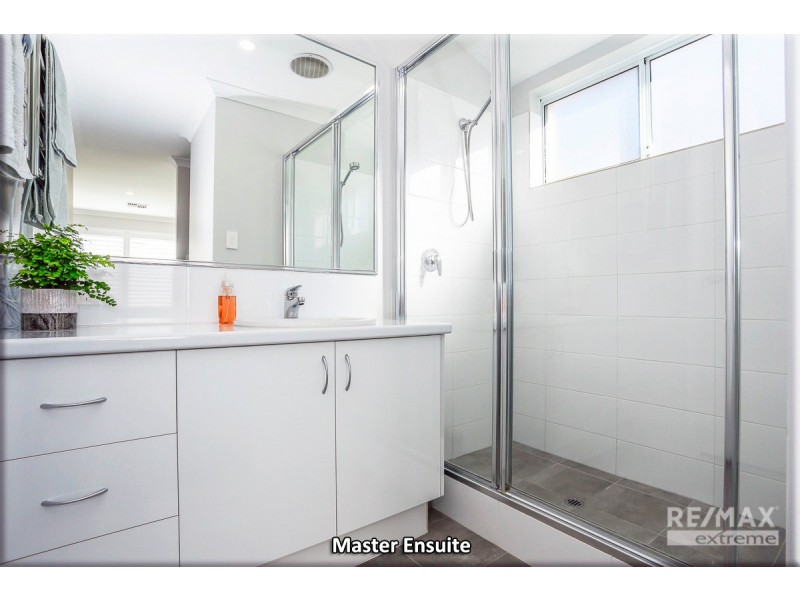 11 Everingham Street, Clarkson WA 6030