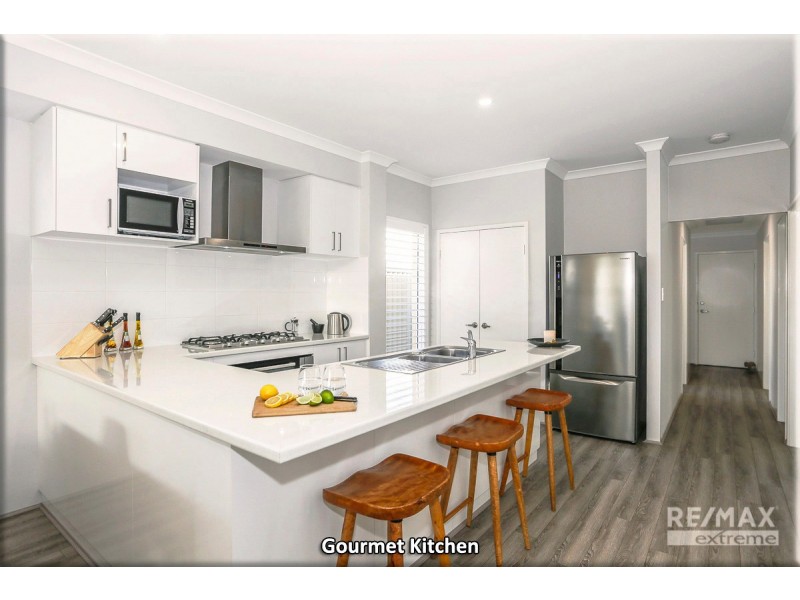 11 Everingham Street, Clarkson WA 6030