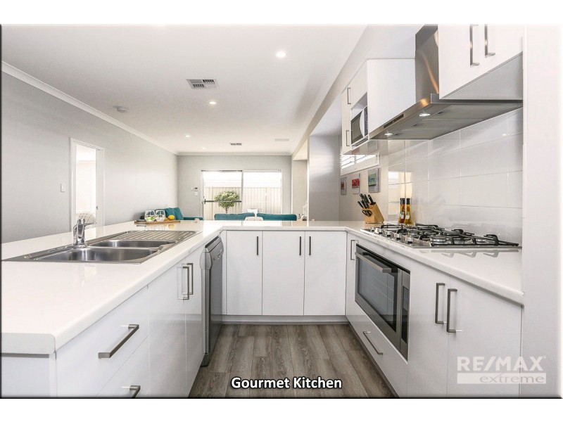 11 Everingham Street, Clarkson WA 6030