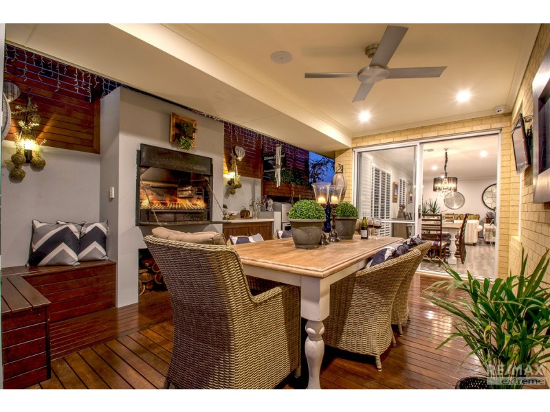 9 Spindle Grove, Jindalee WA 6036