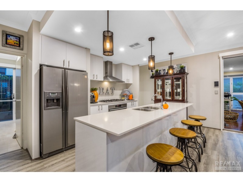 9 Spindle Grove, Jindalee WA 6036