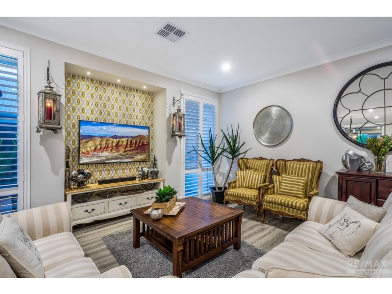 9 Spindle Grove, Jindalee WA 6036