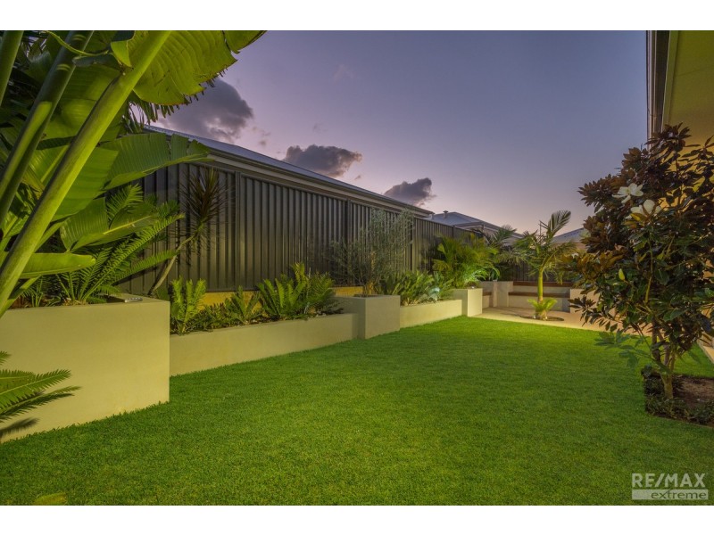 9 Spindle Grove, Jindalee WA 6036