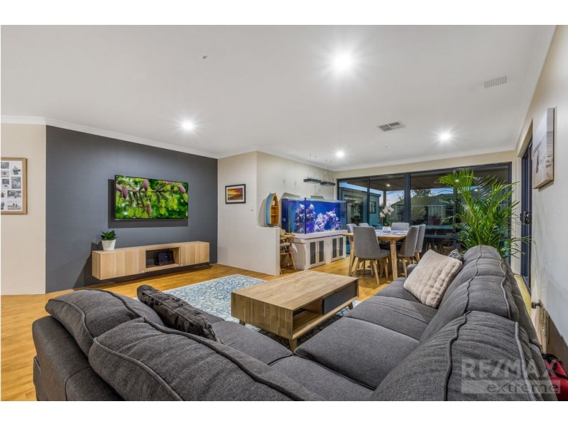 21 Upham Brace, Butler WA 6036