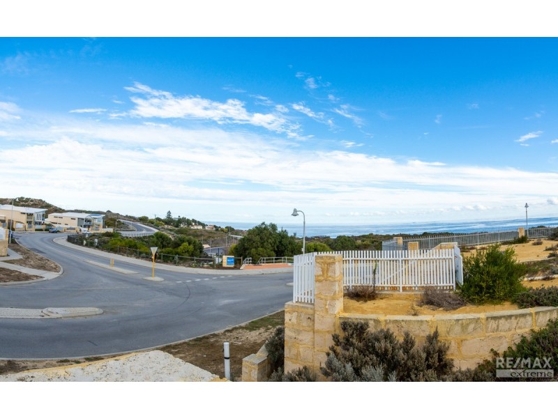 7 Lindsay Beach Boulevard, Yanchep WA 6035