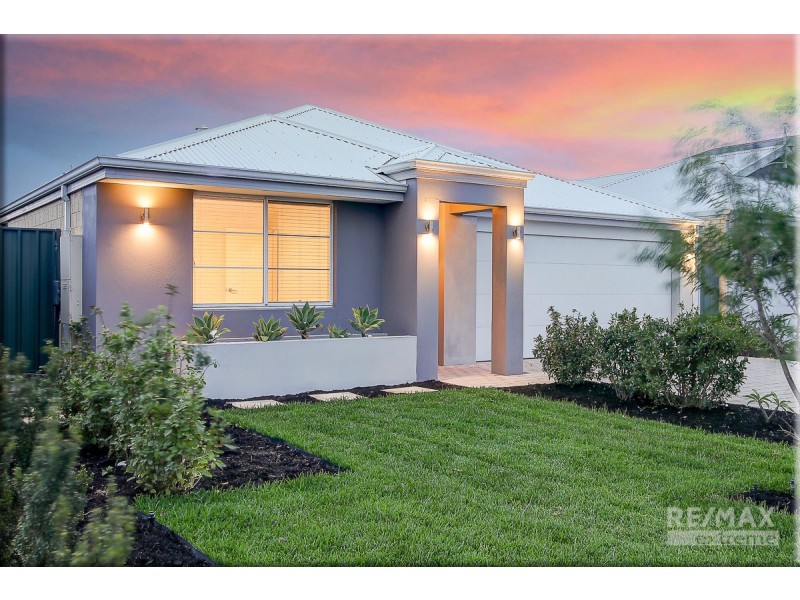 7 Chambered Way, Jindalee WA 6036