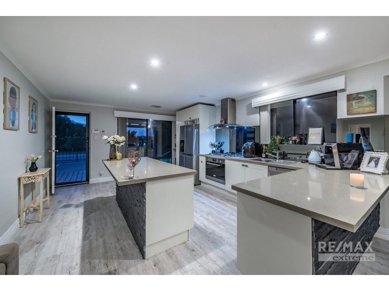 2 Foxton Way, Butler WA 6036