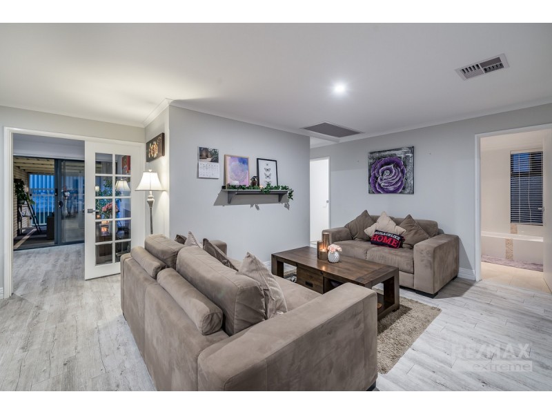 2 Foxton Way, Butler WA 6036