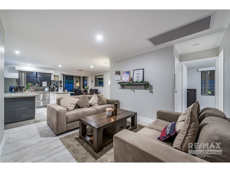 2 Foxton Way, Butler WA 6036