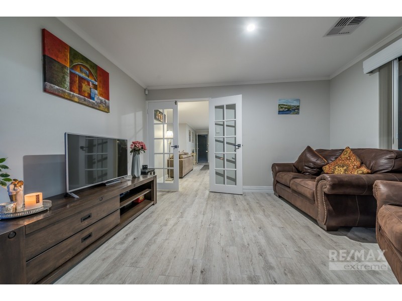 2 Foxton Way, Butler WA 6036