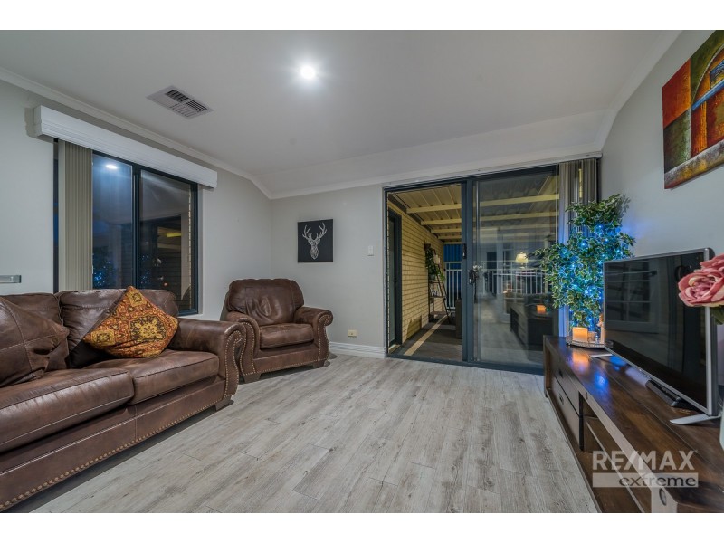 2 Foxton Way, Butler WA 6036