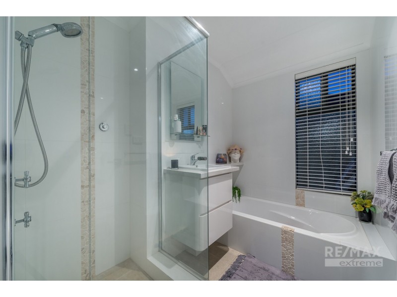 2 Foxton Way, Butler WA 6036