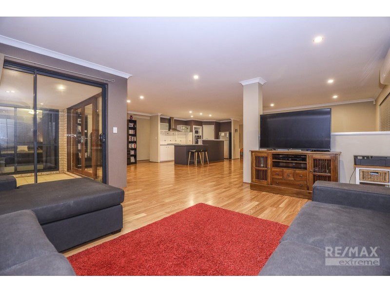 6 Hapuna Street, Butler WA 6036