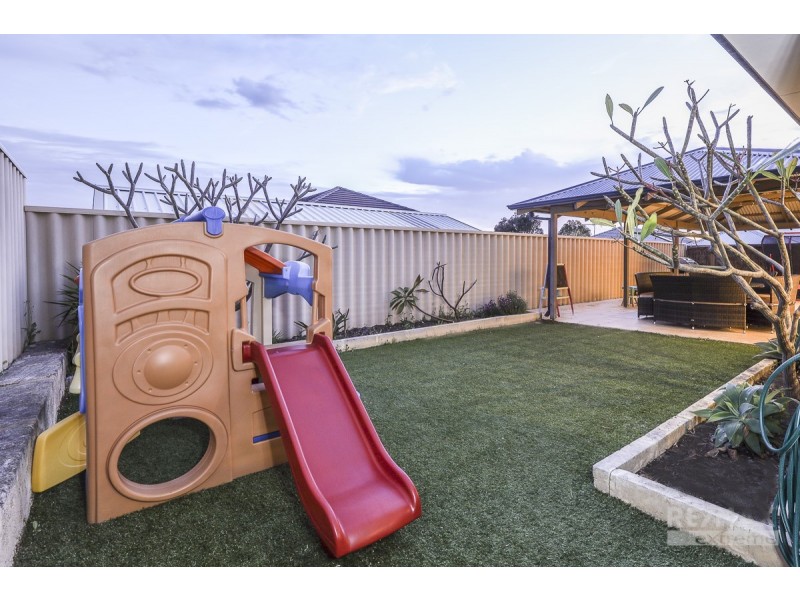 6 Hapuna Street, Butler WA 6036