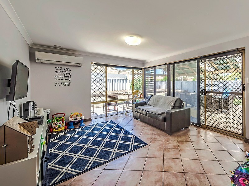 5 Dalvik Avenue, Merriwa WA 6030