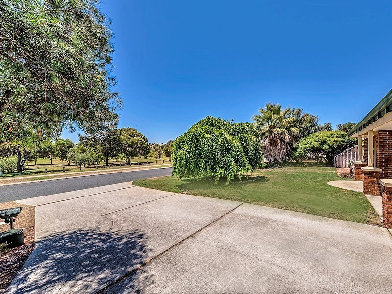 5 Dalvik Avenue, Merriwa WA 6030