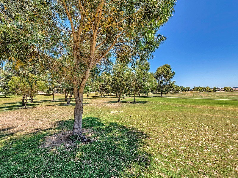 5 Dalvik Avenue, Merriwa WA 6030