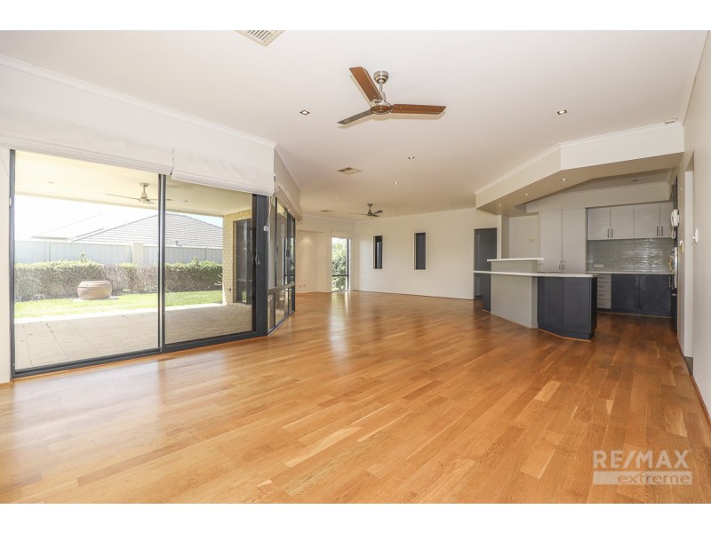 26 Jindalee Boulevard, Jindalee WA 6036
