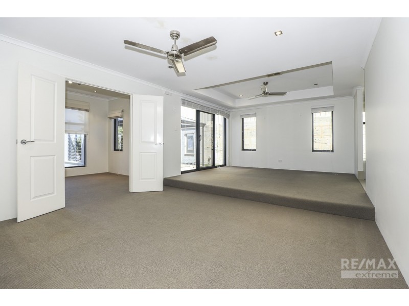 26 Jindalee Boulevard, Jindalee WA 6036